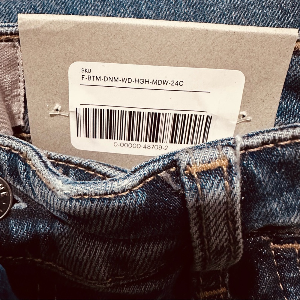 Everlane | Jeans | The Wide Leg Jean • Ankle - Picture 6 of 10